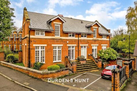 Victory Road, Wanstead, E11