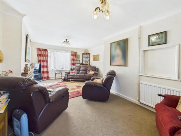 CAM03975G0-PR0081-STILL016 - Copy.jpg