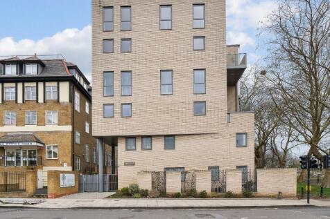 Lea Bridge Road, London, E5