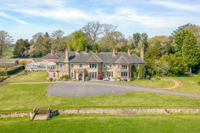 Lamb Close House