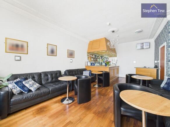 Lounge/ Living Room