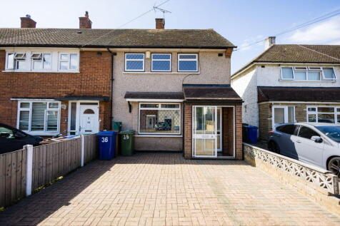 Usk Road, Aveley, South Ockendon, RM15 4PB