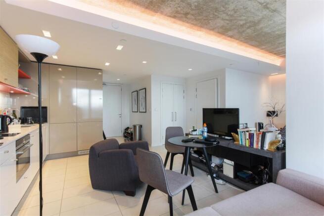 506 Hoola Tower E16  (3).JPG