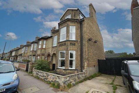 London Road South, Lowestoft