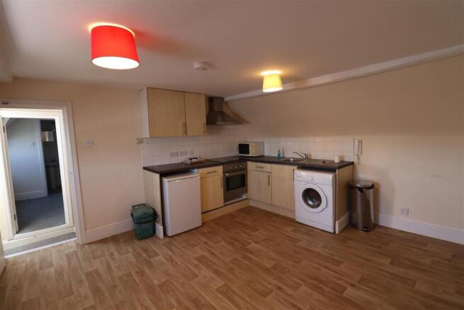 Lounge/Kitchen
