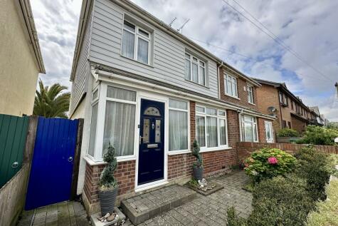 Hythe - 3 bedroom semi-detached house for sale