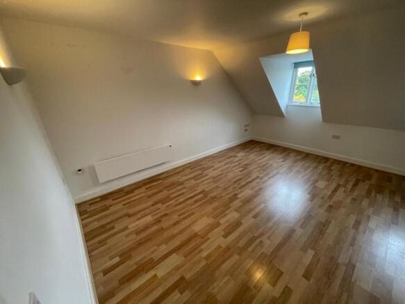 WhatsApp Image 2025-10-10 at 13.35.29_c8eca666