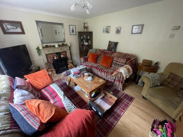 WhatsApp Image 2025-10-17 at 10.04.22.jpeg