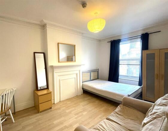 Flat 6-2.JPG