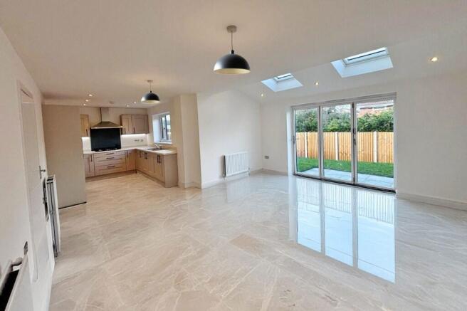 Kitchen/Family area