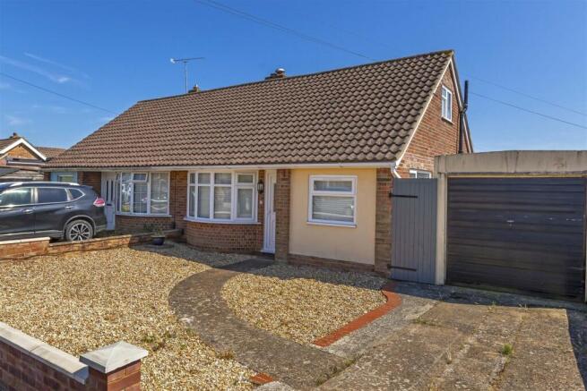 For Sale by Aspire Residential - Lingfield Close