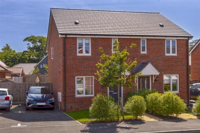 For Sale by Aspire Residential | Gerbera Road