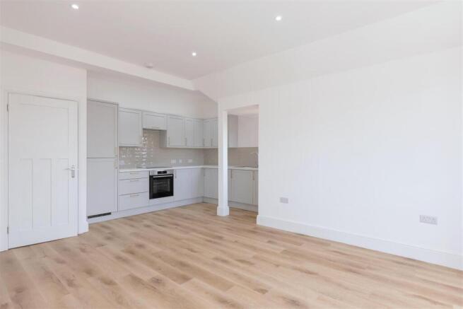 PFor Sale by Aspire Residential | Pembury Roademb