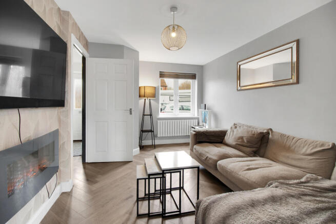 54 Evergreen Way (Living Room - 2)