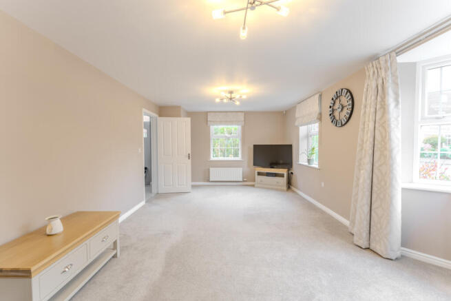 50 Woodlands Park (1 of 38)