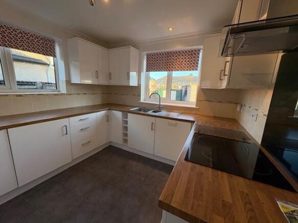 Kitchen new.jpg