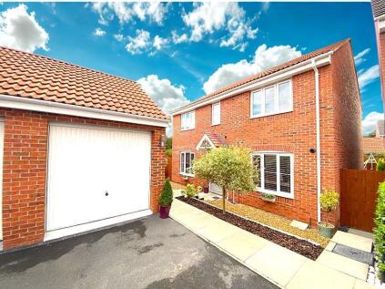 First Oak Drive, Clipstone Village