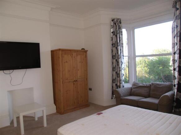 Bed/Sitting Room