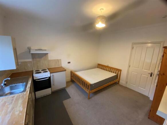 Bed sitting room