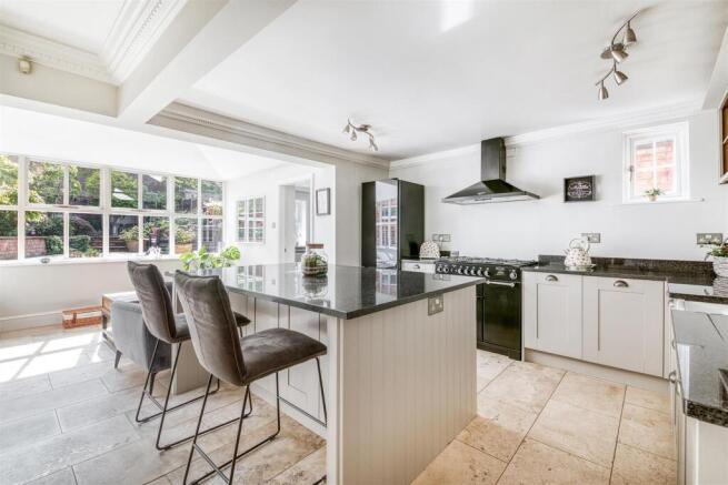 Dining/Living Kitchen