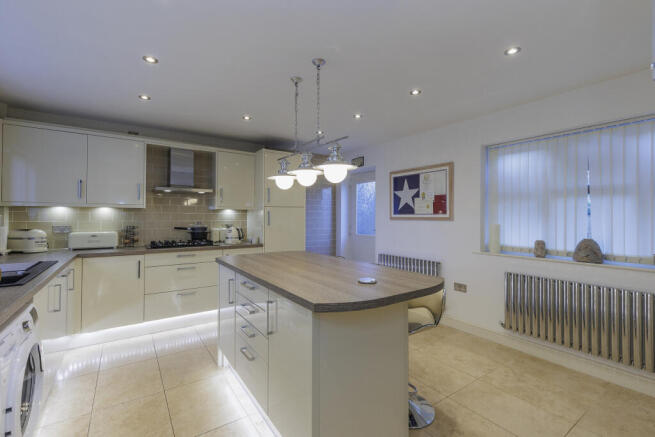 28 Rosedale-13