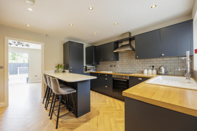 15 Heath close-01