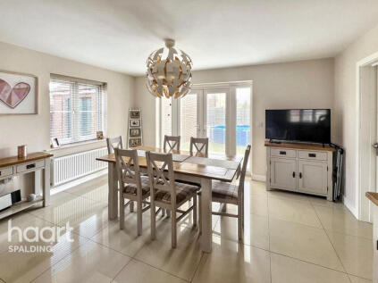 Atherton Gardens, Spalding