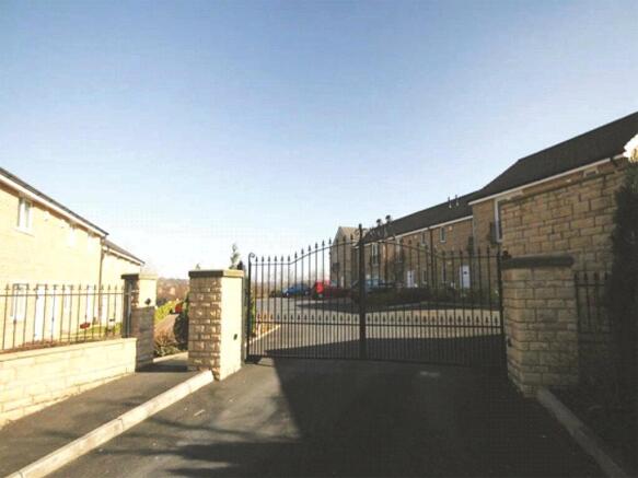 Gate