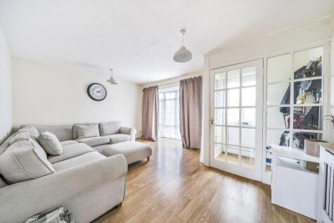 Emerald View, Warden, ME12