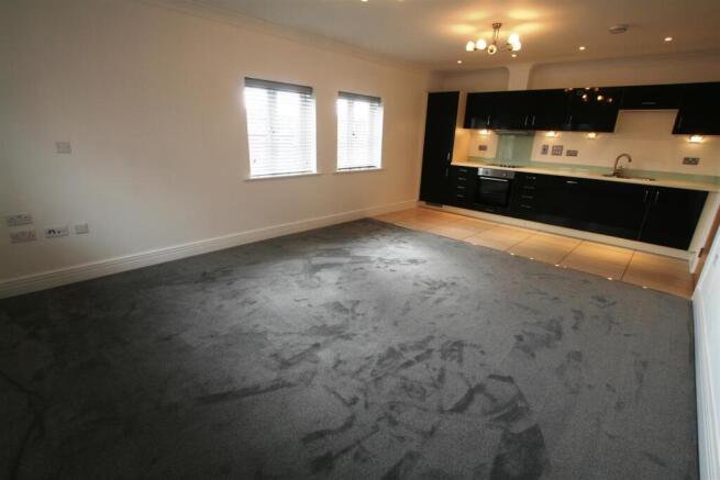 doughtycourt,9loungekitchen1.JPG
