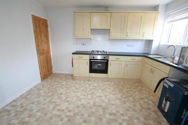 gillamst,72ckitchen.JPG