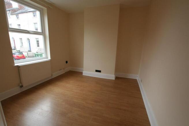 greenhillplace,1newlounge.JPG