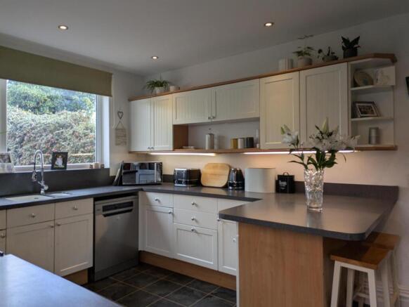 81MalvernRoadKitchen1.jpg