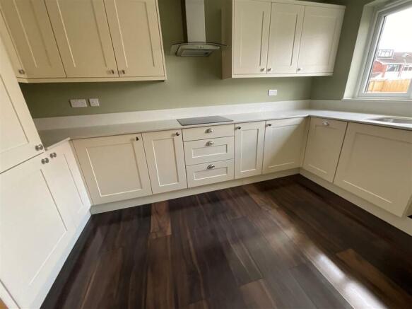 Plot 7 Kitchen
