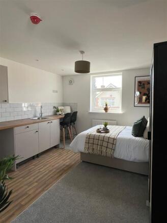 WhatsApp Image 2025-05-14 at 18.14.46 (6).jpeg