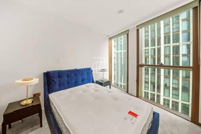8 Carnation Way, LONDON, SW8