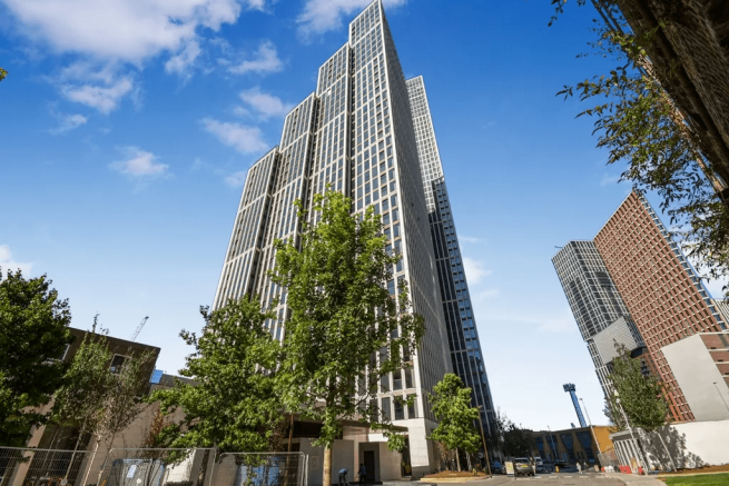 8 Carnation Way, LONDON, SW8