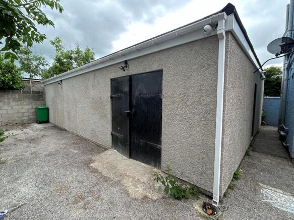 Front T202505301432.jpg