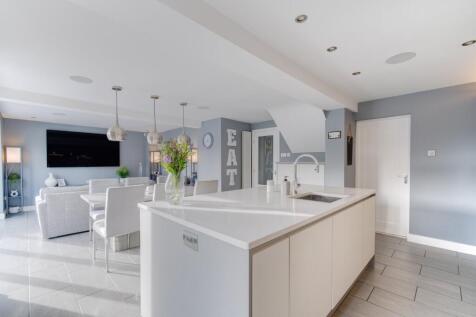 Charlesworth Avenue, Shirley, Solihull, West Midlands, B90