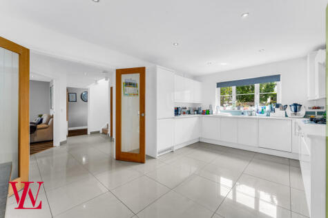 Bella View, Dunmow Road, Takeley, Bishop's Stortford, Hertfordshire