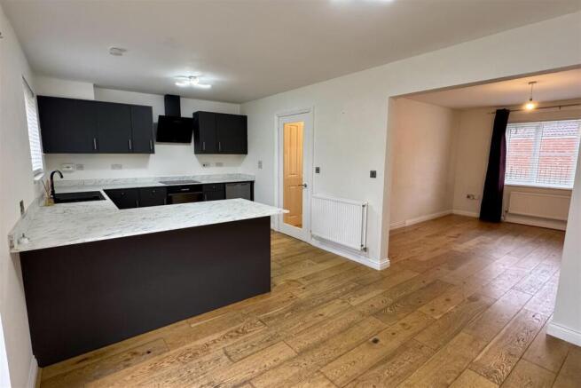 Kitchen/dining area