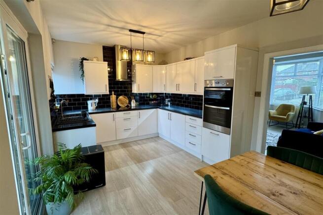 Dining Kitchen
