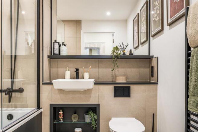 Bathroom North Gate