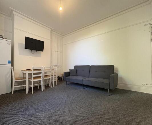 Td8LYu5yRkCq4dcc2TPGOw (1).jpg