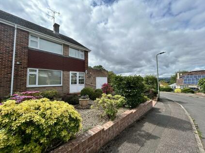 Exeter - 3 bedroom semi-detached house