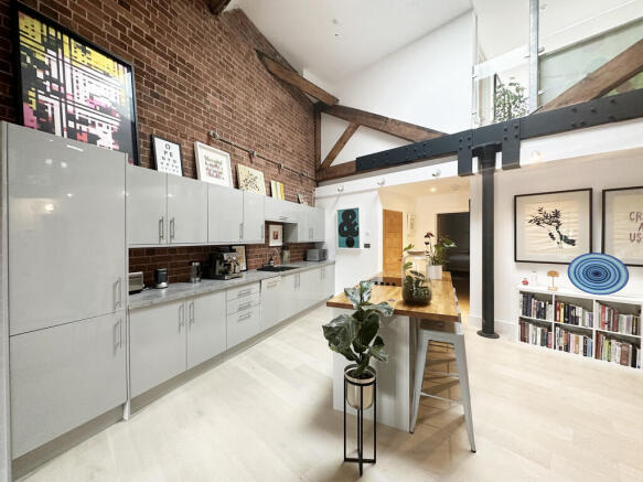 APT 7 KITCHEN