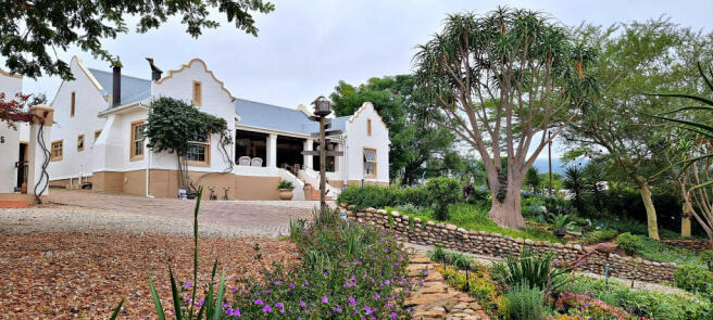 MAIN DWELLING