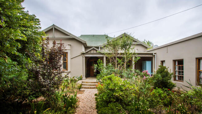 Front View  Entrance