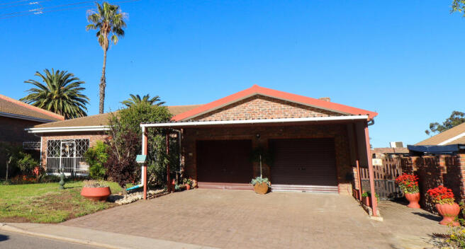 Double garage with carport