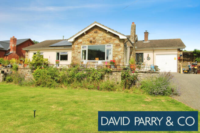 Spacious Detached Bungalow